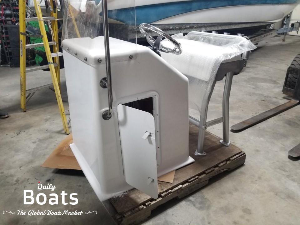 1970 Boston Whaler 16 Center Console for sale. View price, photos and