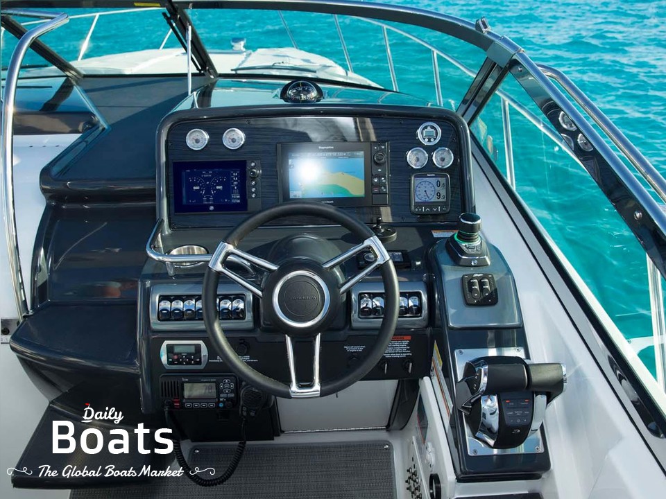 2018 Formula 31 Cruiser for sale. View price, photos and Buy 2018