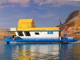Boatel Pontoon Houseboat