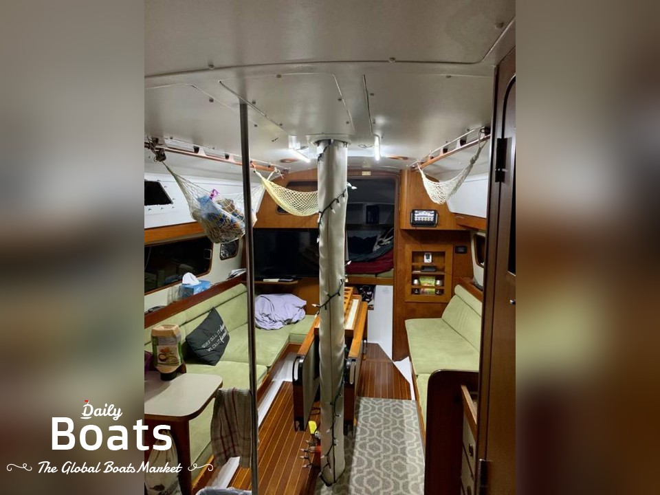 1981 C&C 38 Landfall for sale. View price, photos and Buy 1981 C&C 38