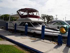 1989 Sea Ray 38 Aft Cabin Sedan Bridge myytävänä