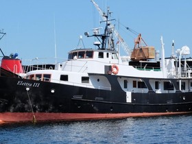 Custom Research Yacht