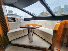 Osta 2015 Sunseeker 86 Yacht