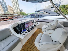 2015 Sunseeker 86 Yacht