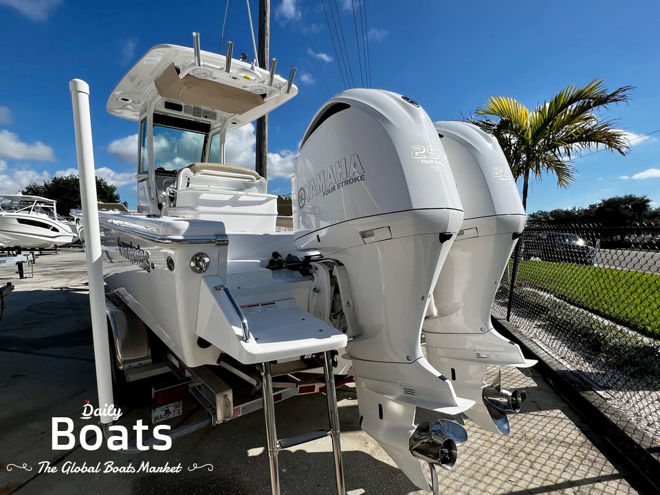 2019 Everglades 273 Center Console for sale. View price, photos and Buy
