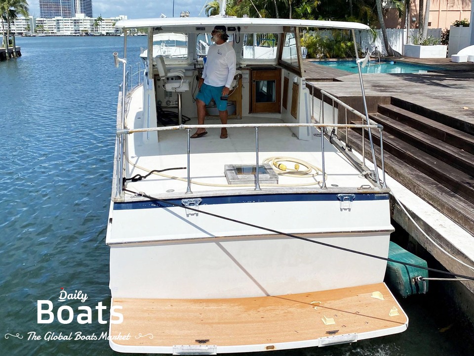1973 Matthews Flush Deck Motor Yacht for sale. View price, photos and