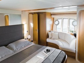 2011 Ferretti Yachts 700 for sale