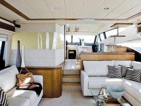 2011 Ferretti Yachts 700