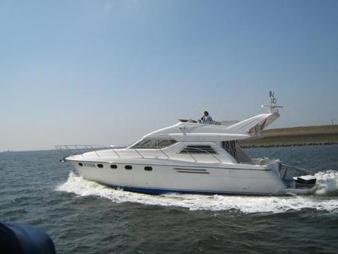 1992 Princess 470