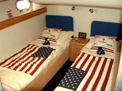 1992 Princess 470