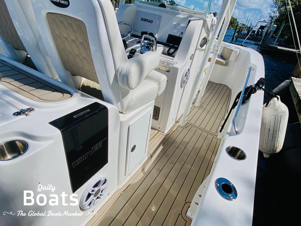 2021 Twin Vee Center Console 260Se for sale. View price, photos and Buy