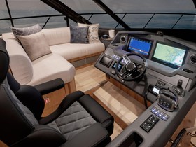 Kupiti 2023 Riviera 5400 Sport Yacht Platinum Edition