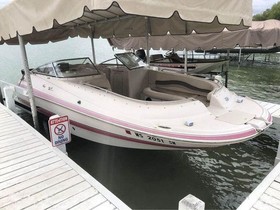 Larson 234 Deck Boat