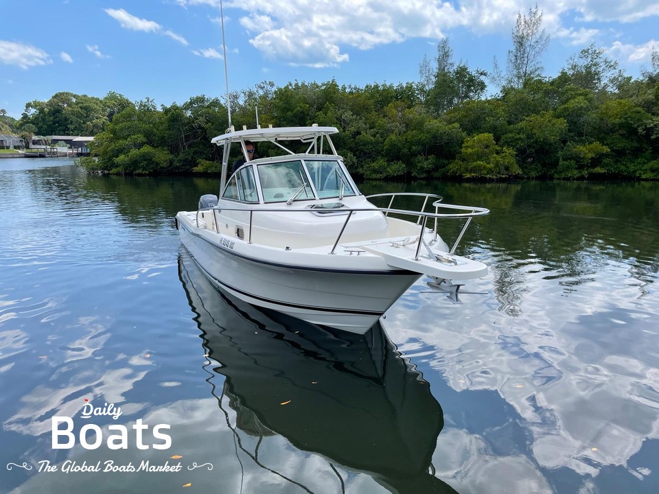 2005 Pursuit 2470 Walkaround for sale. View price, photos and Buy 2005