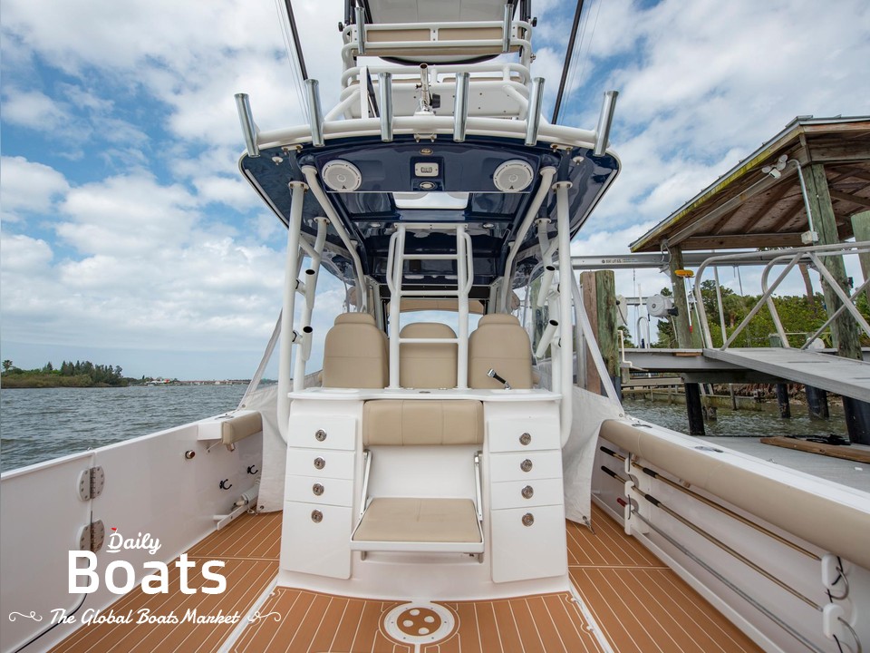 2019 Everglades 355 for sale. View price, photos and Buy 2019