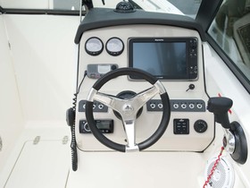 2016 Boston Whaler 230 Vantage на продажу