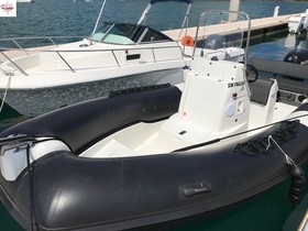 2017 Pro Marine Manta 610