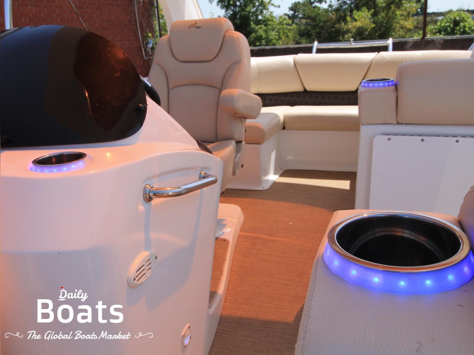 2017 Lexington 30 Tritoon Custom for sale. View price, photos and Buy 2017 Lexington 30 Tritoon