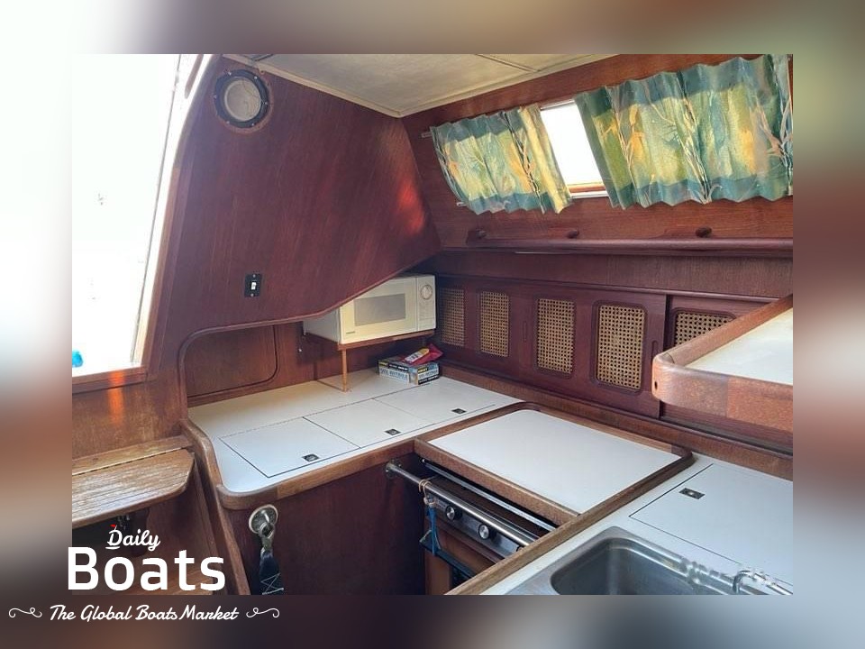 1983 Islander 40 for sale. View price, photos and Buy 1983 Islander 40 ...