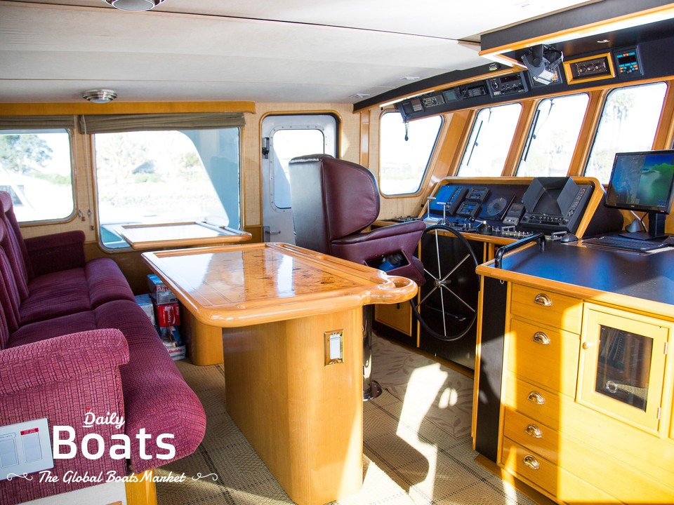 1990 Seaton Expedition Motor Yacht for sale. View price, photos and Buy