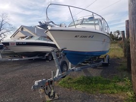 1986 Pursuit 2600 Cuddy Cabin for sale