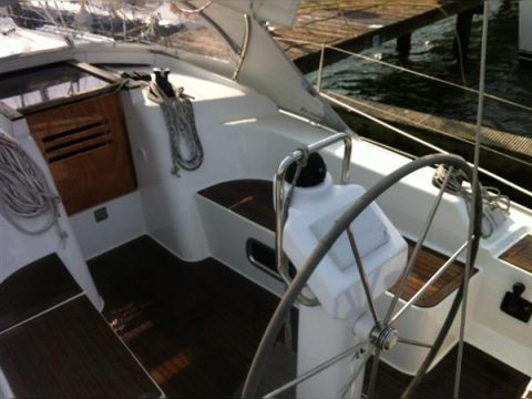 Buy 2011 Hanse 355