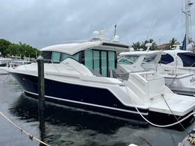 Tiara Yachts 44 Coupe