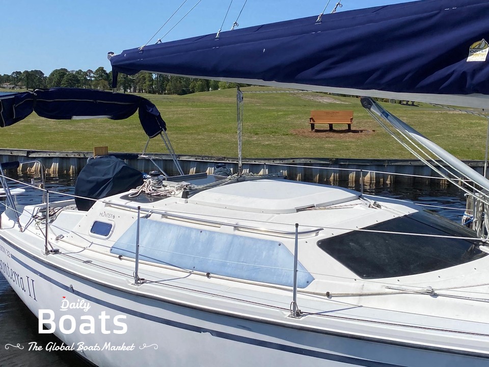 1989 Hunter Vision 32 for sale. View price, photos and Buy 1989 Hunter