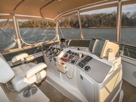 1997 Carver 430 Cockpit Motor Yacht