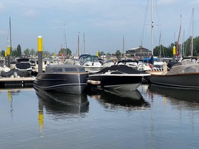 Buy 2015 Chris-Craft Launch 32