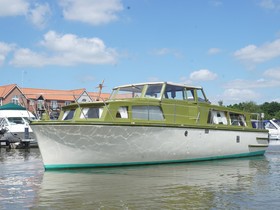 1967 River Bourne 37 Broads Cruiser на продаж