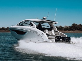 Buy 2022 Cruisers Yachts 42 Gls Outboard