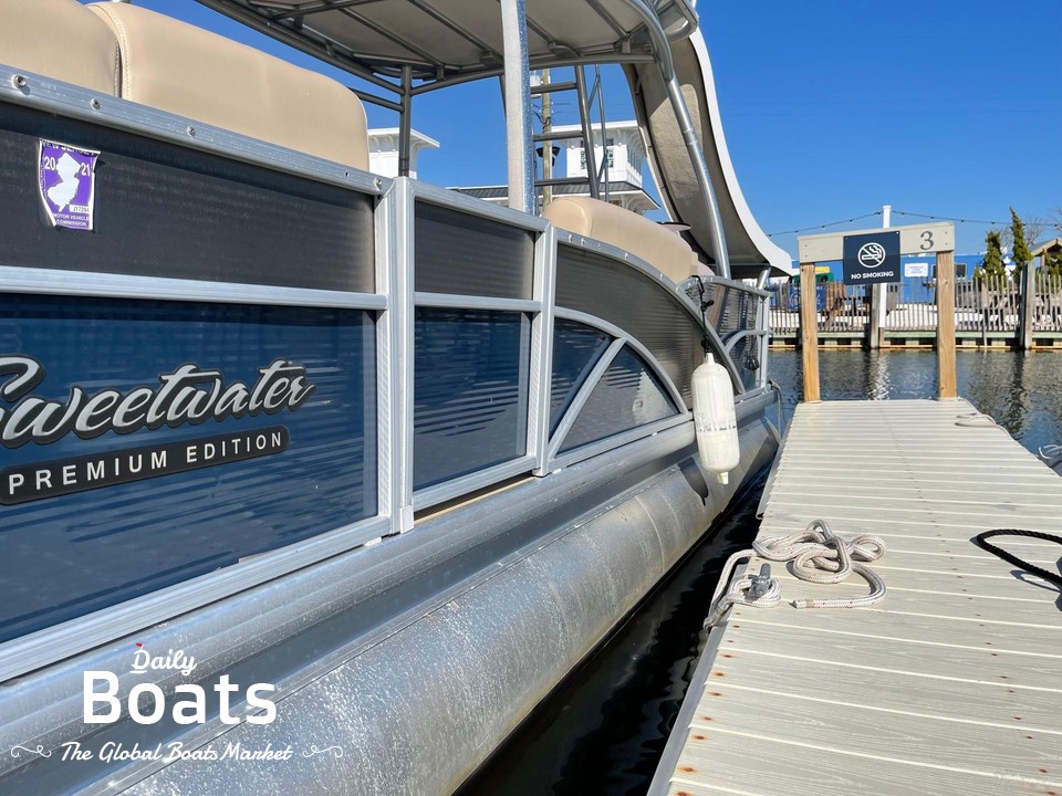 2015 Sweetwater Premium Edition 240 for sale. View price, photos and Buy 2015 Sweetwater Premium