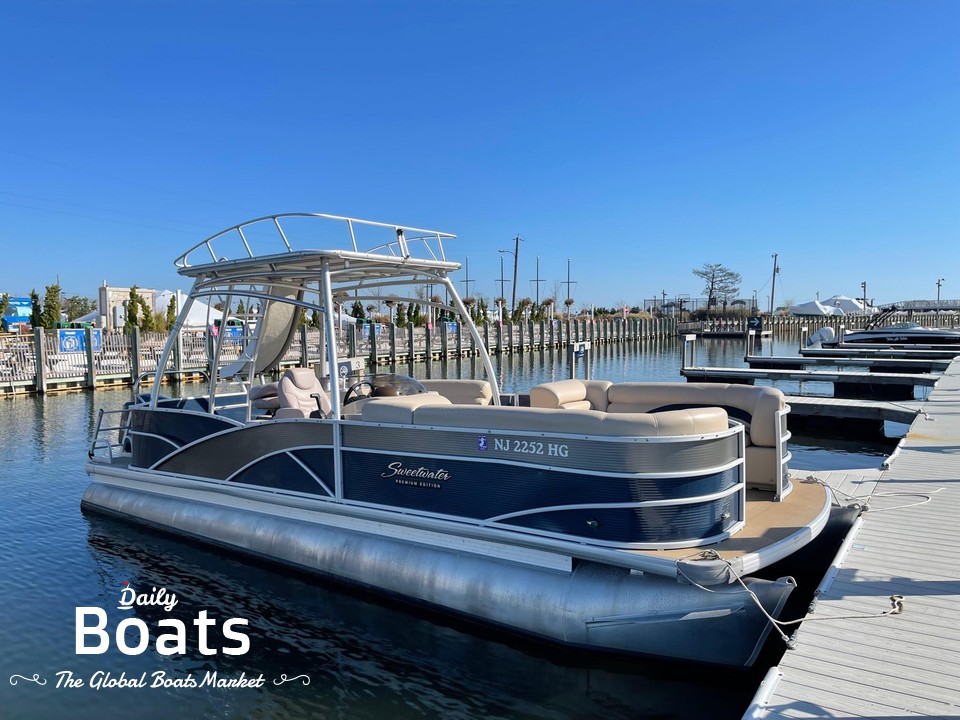 2015 Sweetwater Premium Edition 240 for sale. View price, photos and Buy 2015 Sweetwater Premium