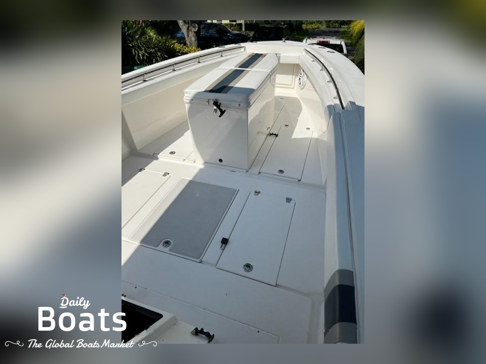 2003 Whitewater 28 Center Console for sale. View price, photos and Buy