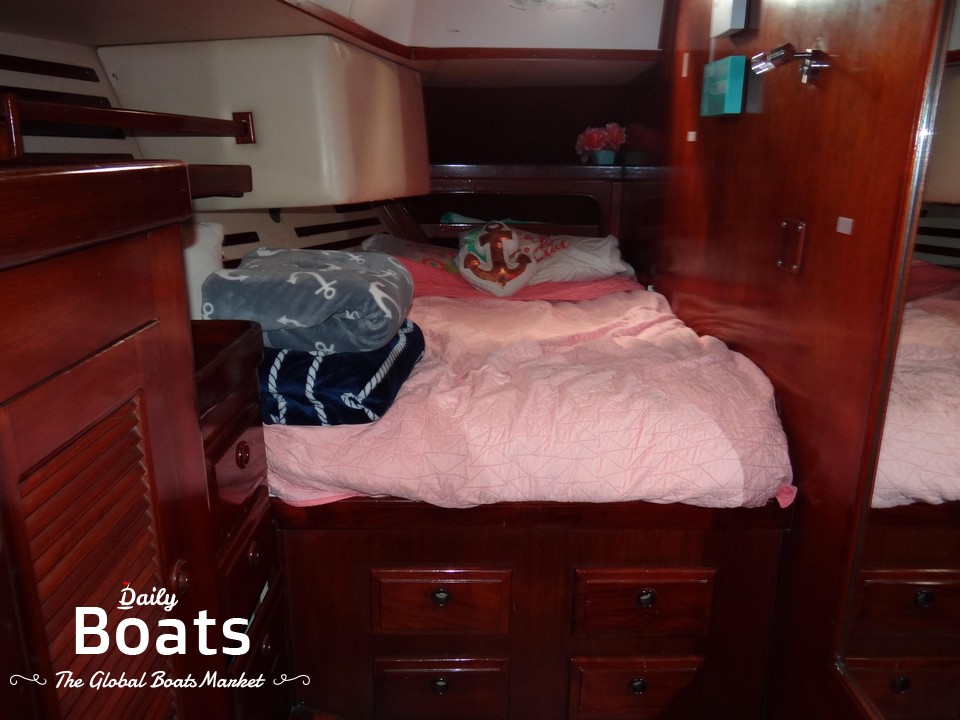 1985 Endeavour Limited Edition 51 for sale. View price, photos and Buy