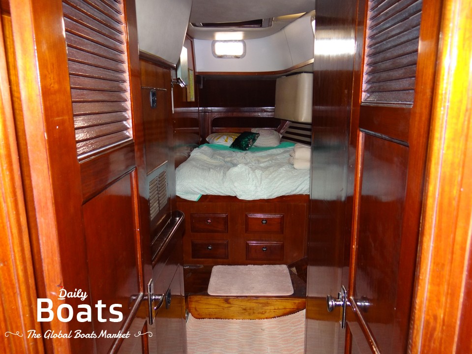 1985 Endeavour Limited Edition 51 for sale. View price, photos and Buy