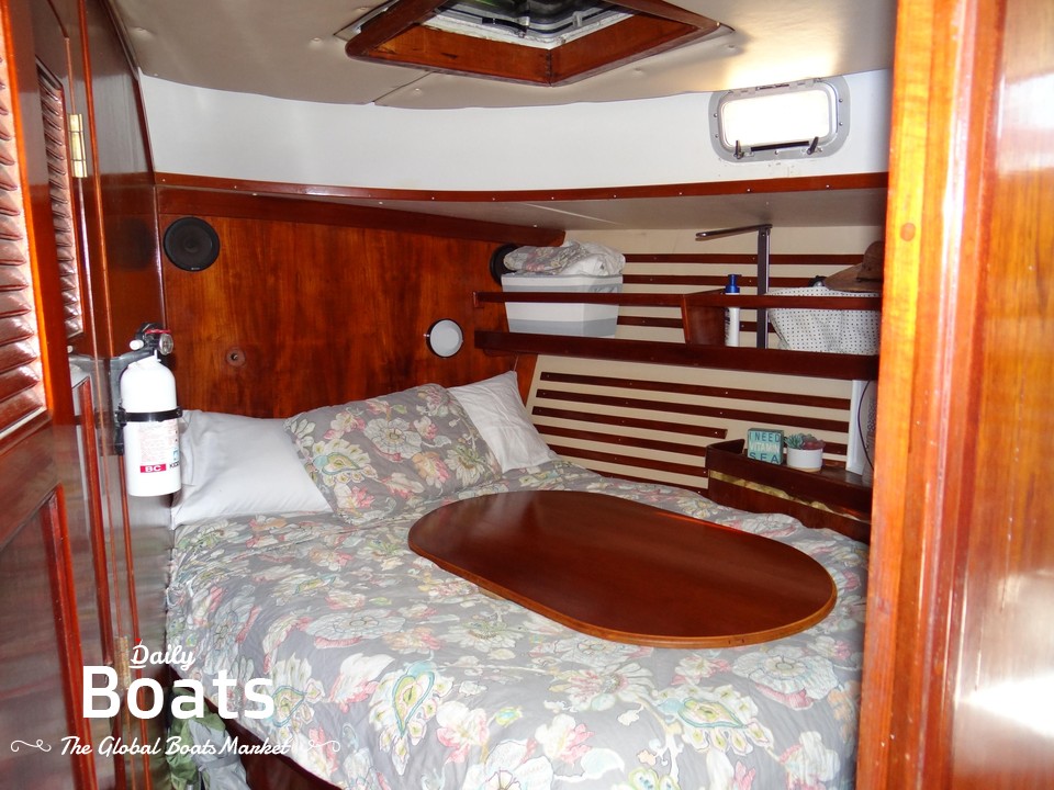 1985 Endeavour Limited Edition 51 for sale. View price, photos and Buy