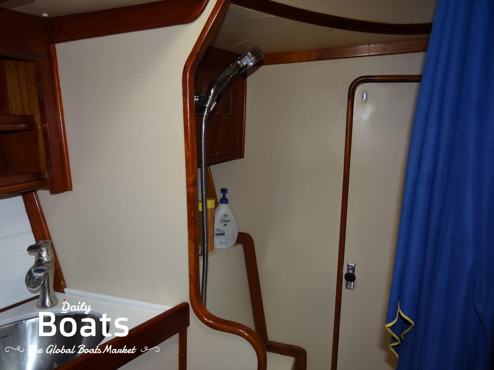 1985 Endeavour Limited Edition 51 for sale. View price, photos and Buy