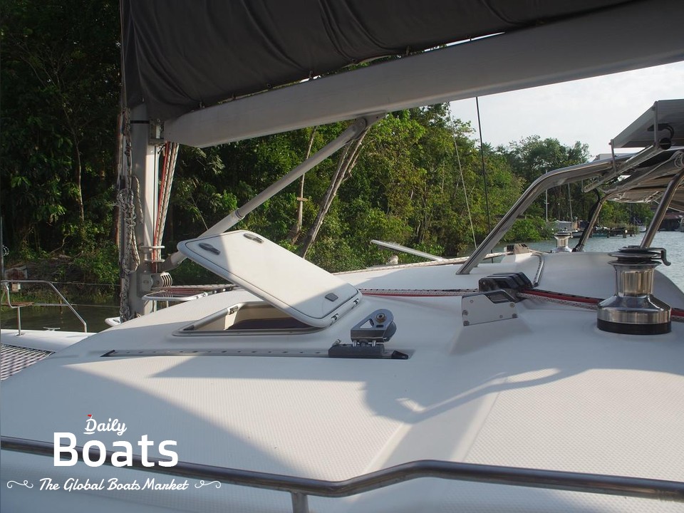 2000 Voyage Yachts Norseman 430 for sale. View price, photos and Buy