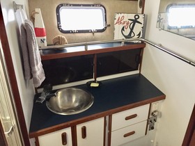 1986 Carver 3207 Aft Cabin