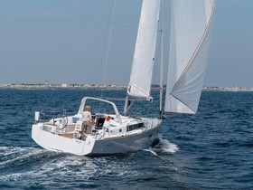 2022 Beneteau Oceanis 38.1