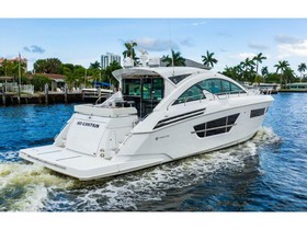 Acquistare 2022 Cruisers Yachts 60 Cantius
