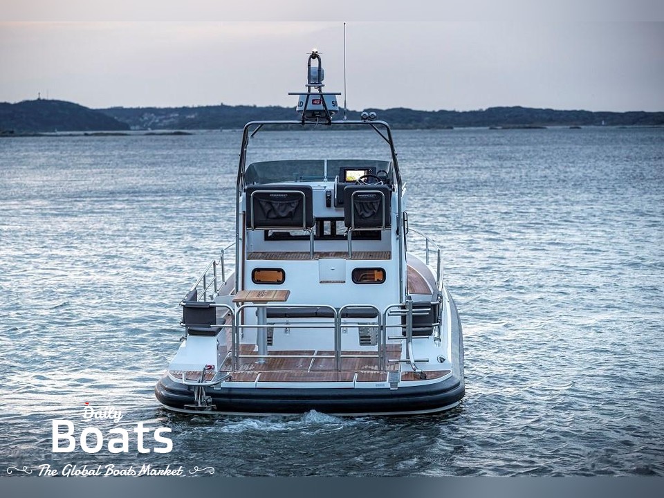 2022 Paragon 31 Flybridge for sale. View price, photos and Buy 2022