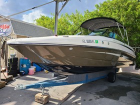 Sea Ray 240 Sundeck