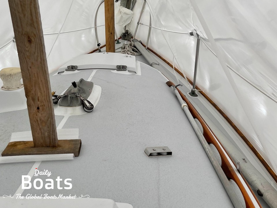 1975 Sabre 28 Sloop