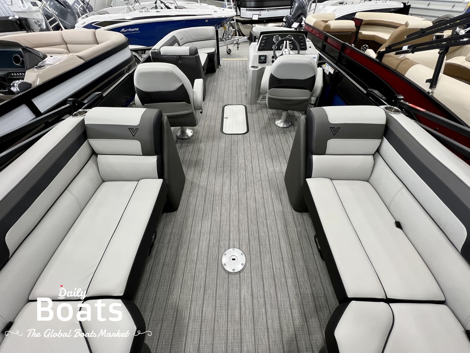 2022 Misty Harbor L22U Double "U" Int./ TriToon for sale. View price