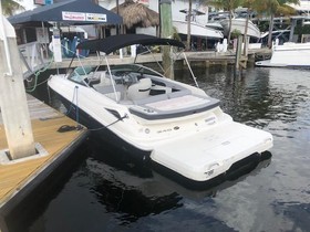 2016 Sea Ray 240 Sundeck in vendita