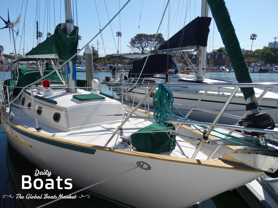 1988 Pacific Seacraft 34 for sale. View price, photos and Buy 1988