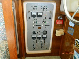 1987 Sea Ray Express Cruiser til salg